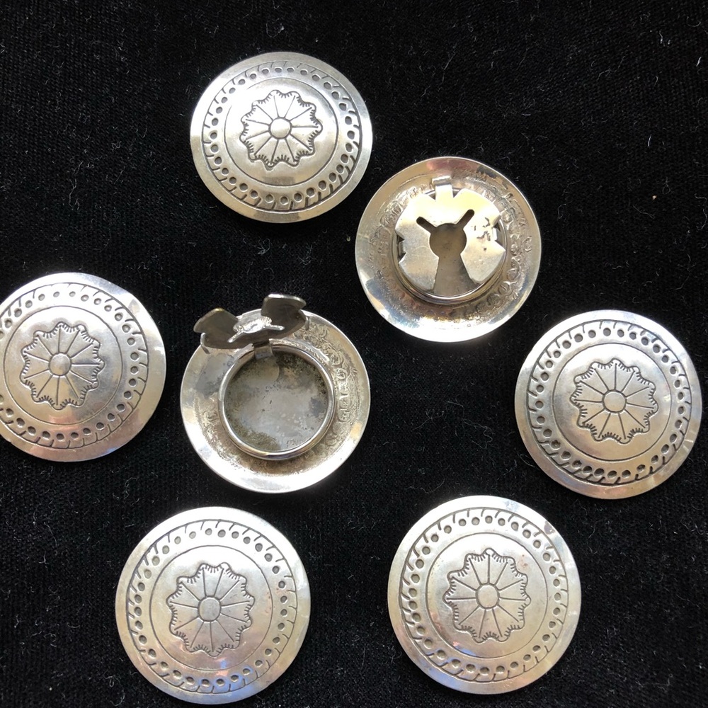 8 silver button covers